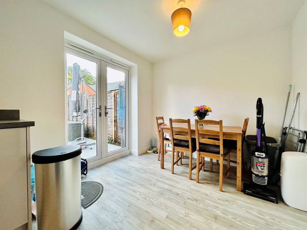 Property photo 3 of 13 Kitchen Diner: