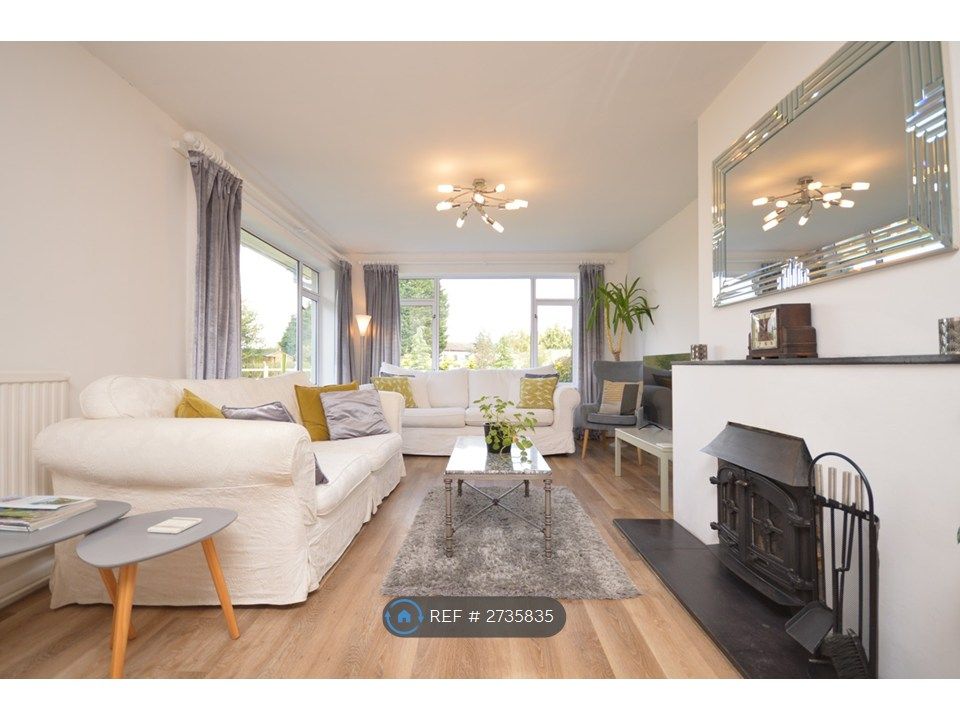 Property photo 2 of 33 Living Area