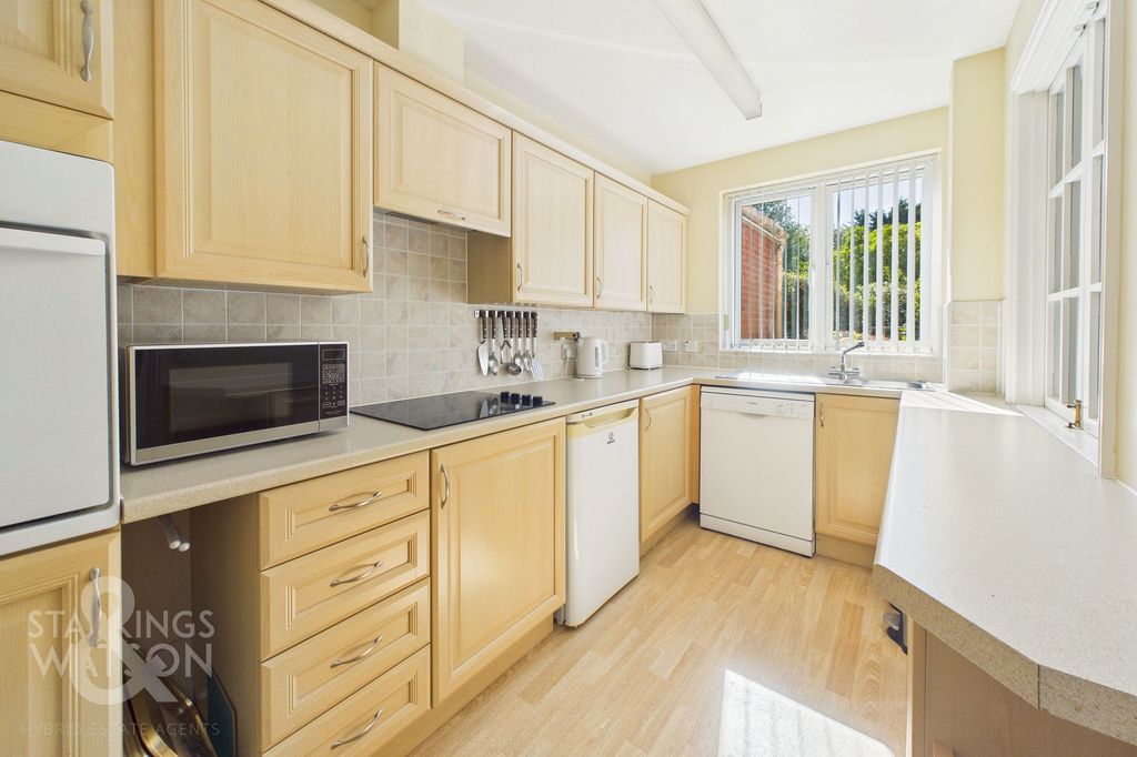 Property photo 3 of 22