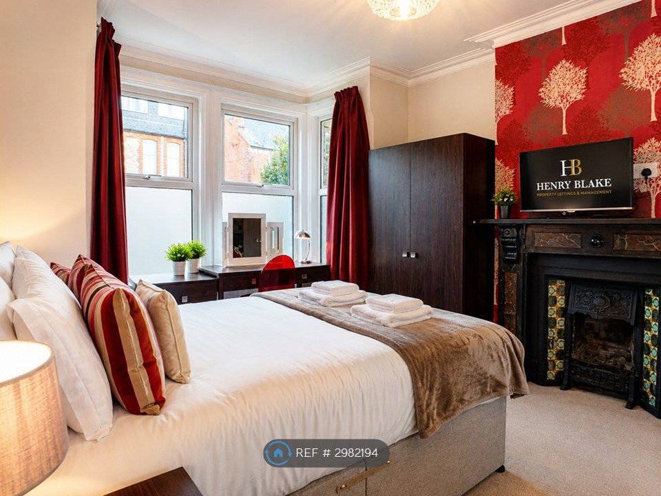 Property photo 1 of 14 Room 1