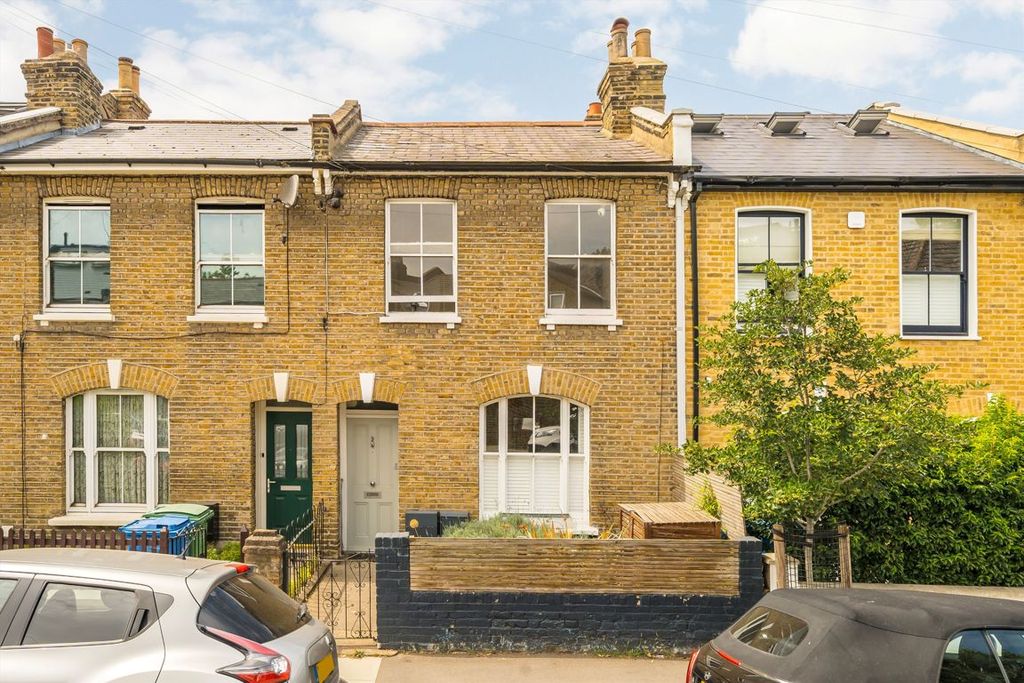 Property photo 1 of 8