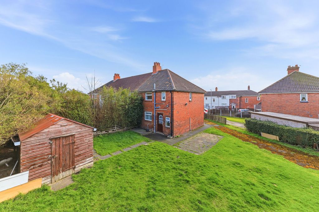 Property photo 3 of 16