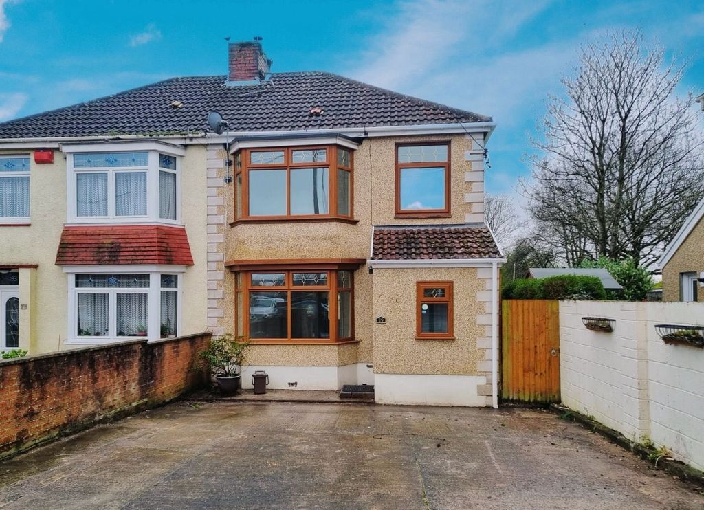 Property photo 1 of 16 The Property