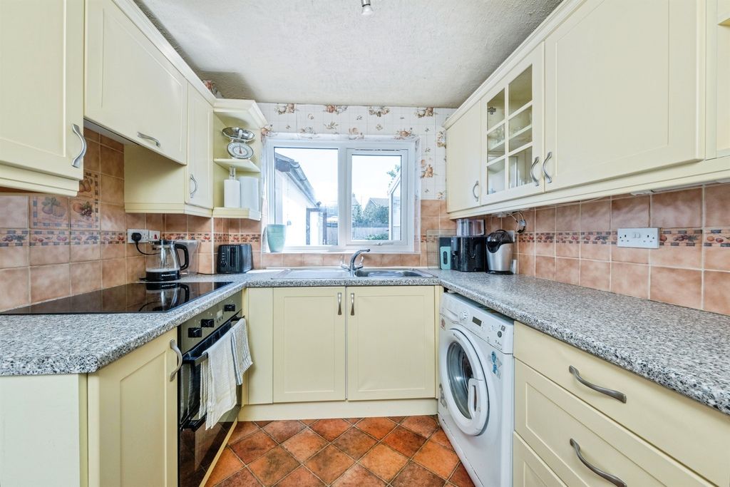 Property photo 3 of 20