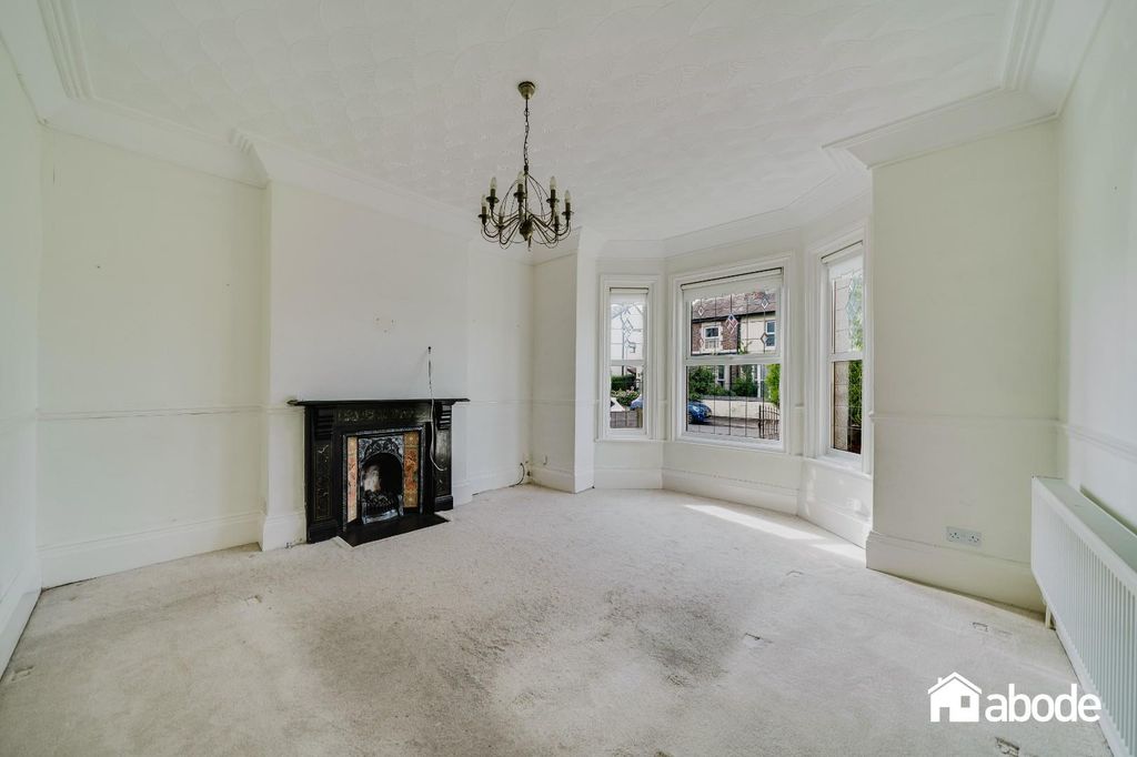 Property photo 2 of 24 Formby Street-7.Jpg