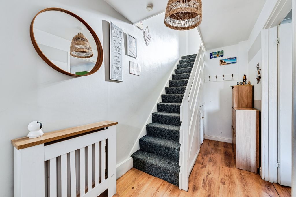 Property photo 2 of 20 Hall