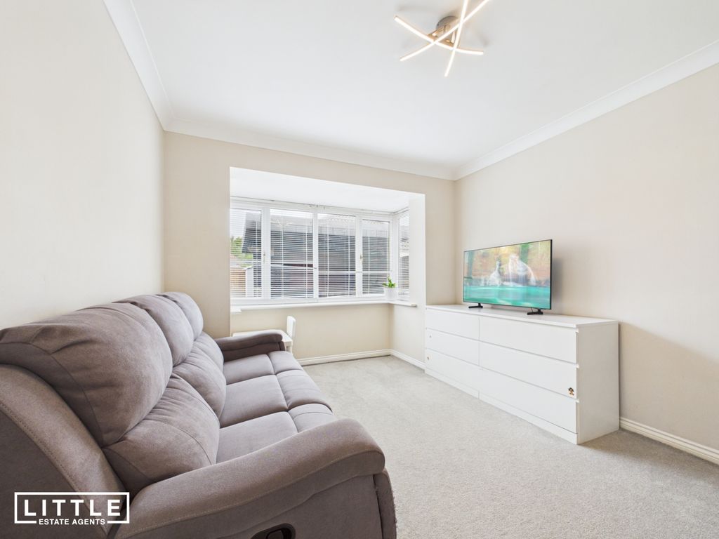 Property photo 3 of 27 Photo 7