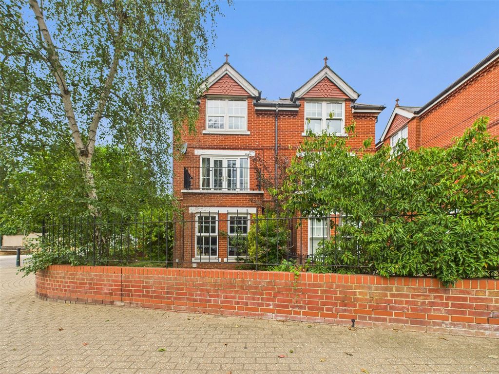 Property photo 1 of 18 Picture No. 22