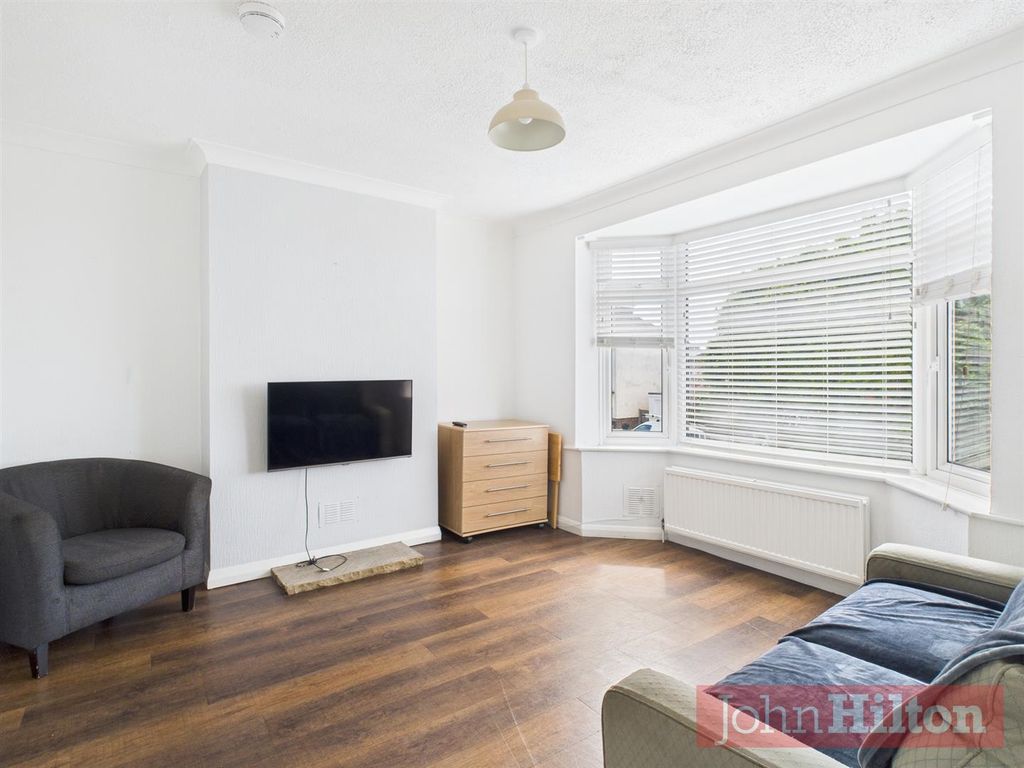 Property photo 2 of 13 Cam02534G0-Pr0558-Still002.Jpg