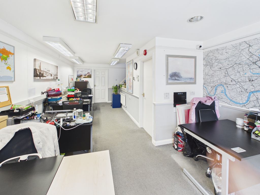 Property photo 2 of 3