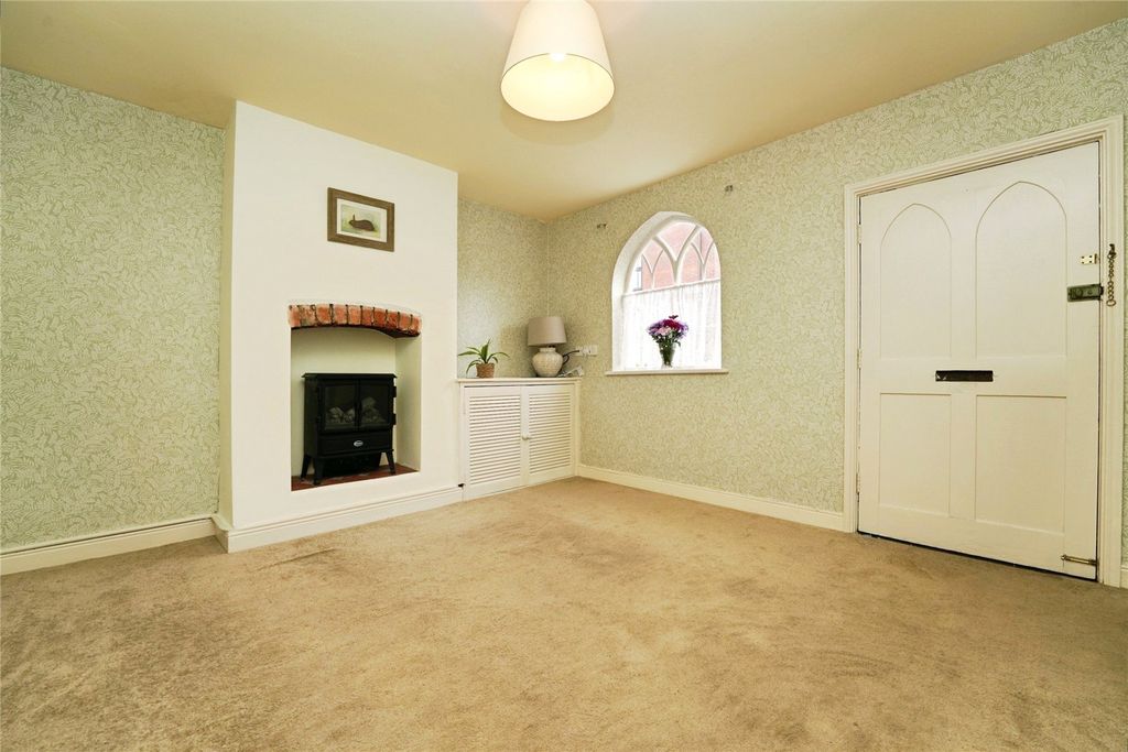 Property photo 2 of 16 Picture No. 02