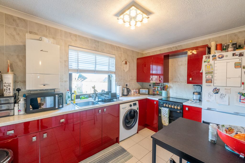 Property photo 3 of 28 Gallery