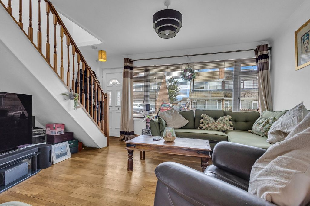 Property photo 2 of 16