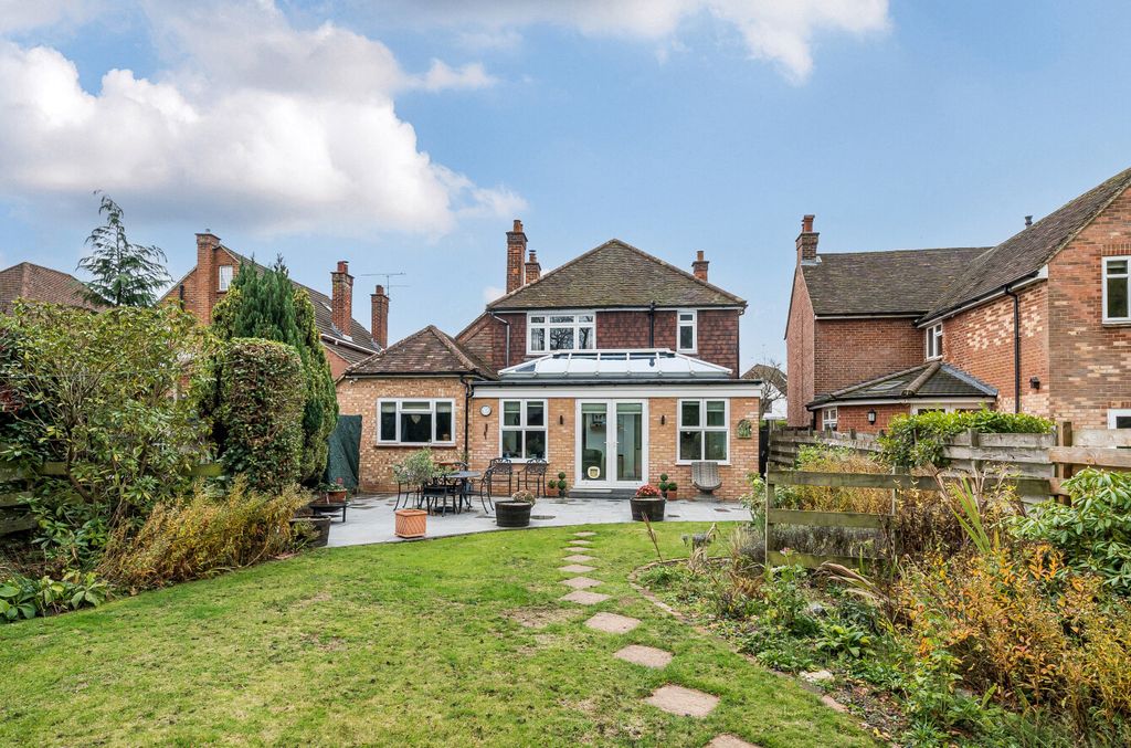 Property photo 2 of 31 1375827-29-690Ca3...