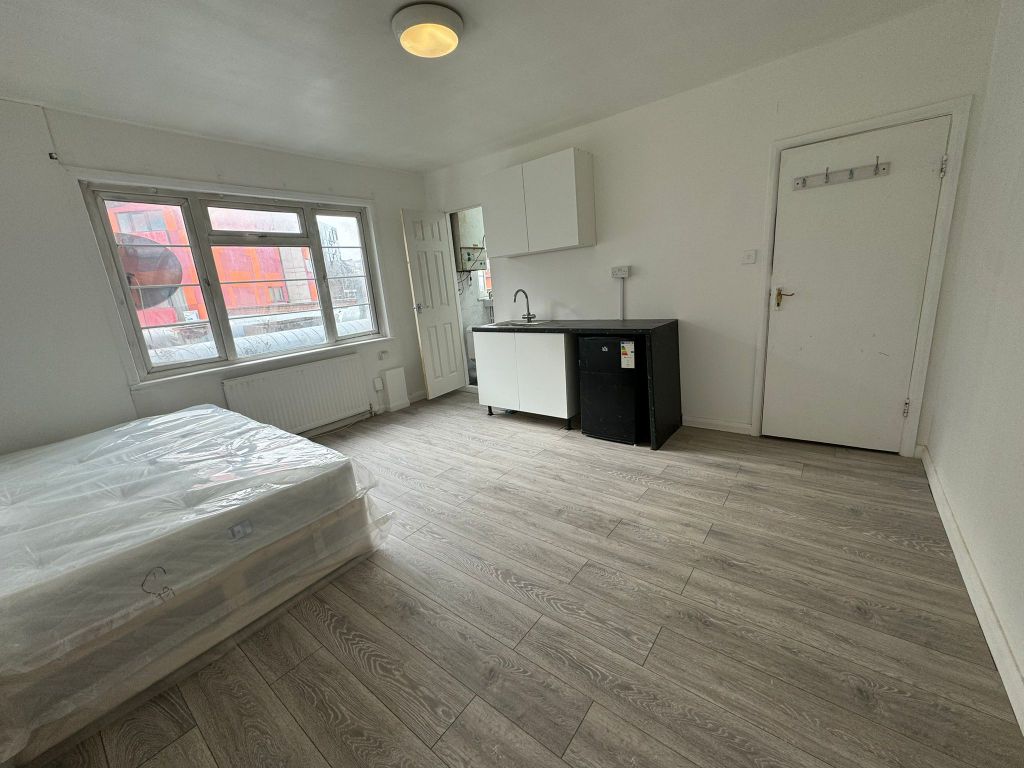 Property photo 2 of 3