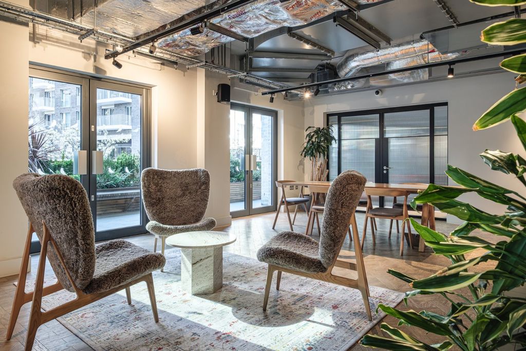 Property photo 2 of 29