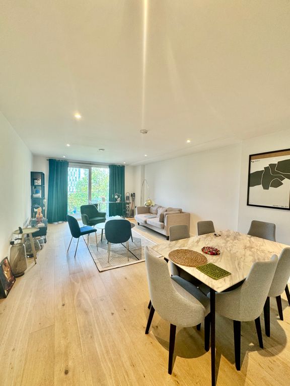 Property photo 2 of 23