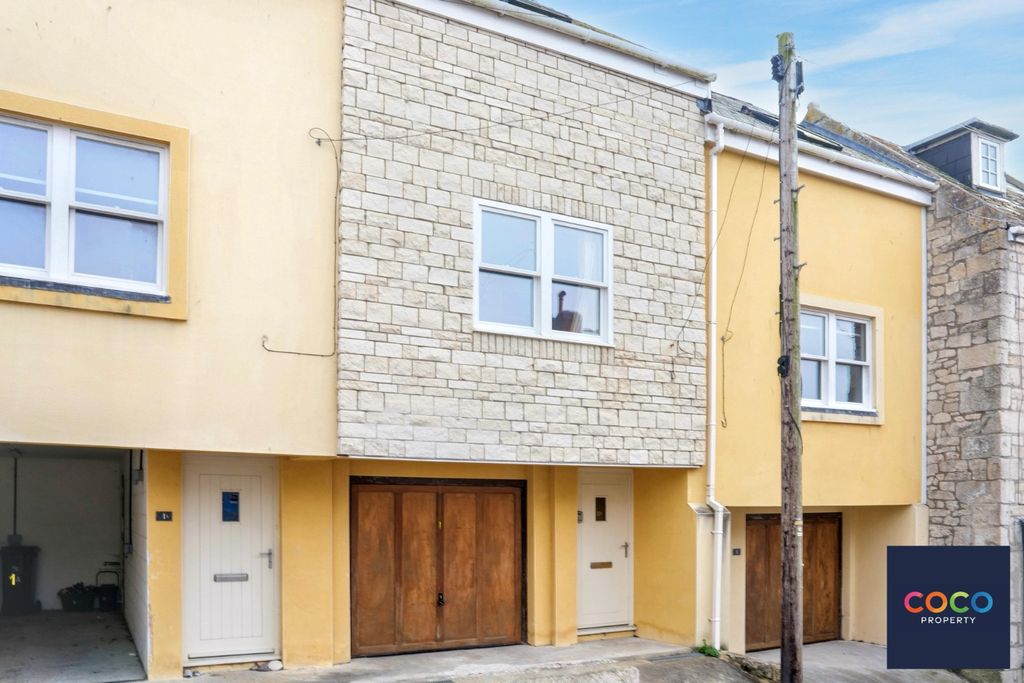 Property photo 1 of 10 5016050