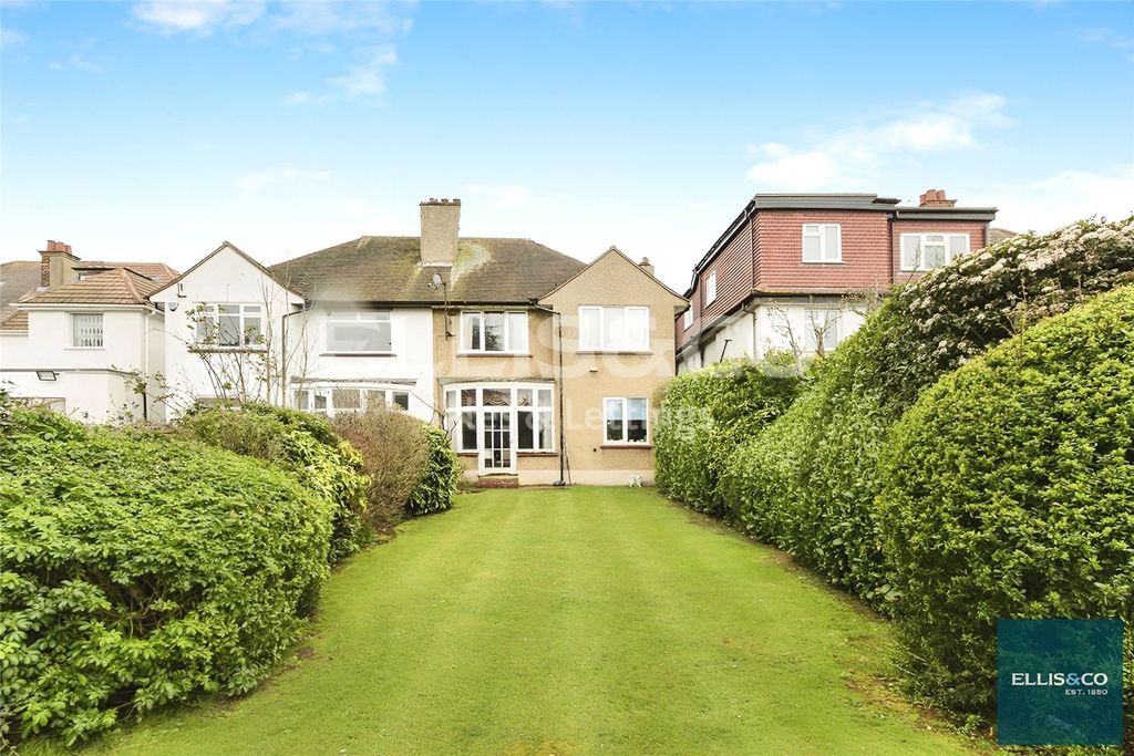 Property photo 1 of 9 Picture No. 28