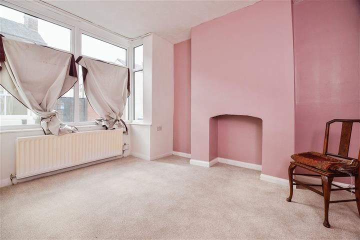 Property photo 2 of 8 Living Room