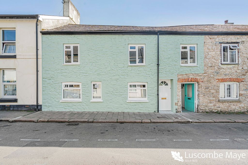 Property photo 2 of 22