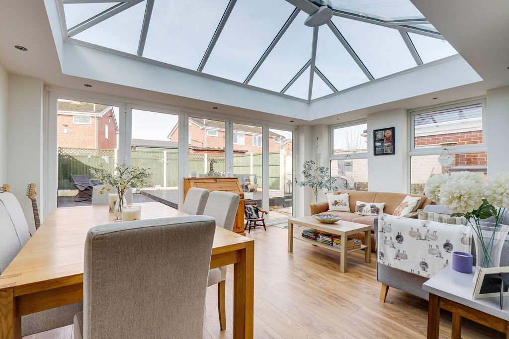 Property photo 3 of 23