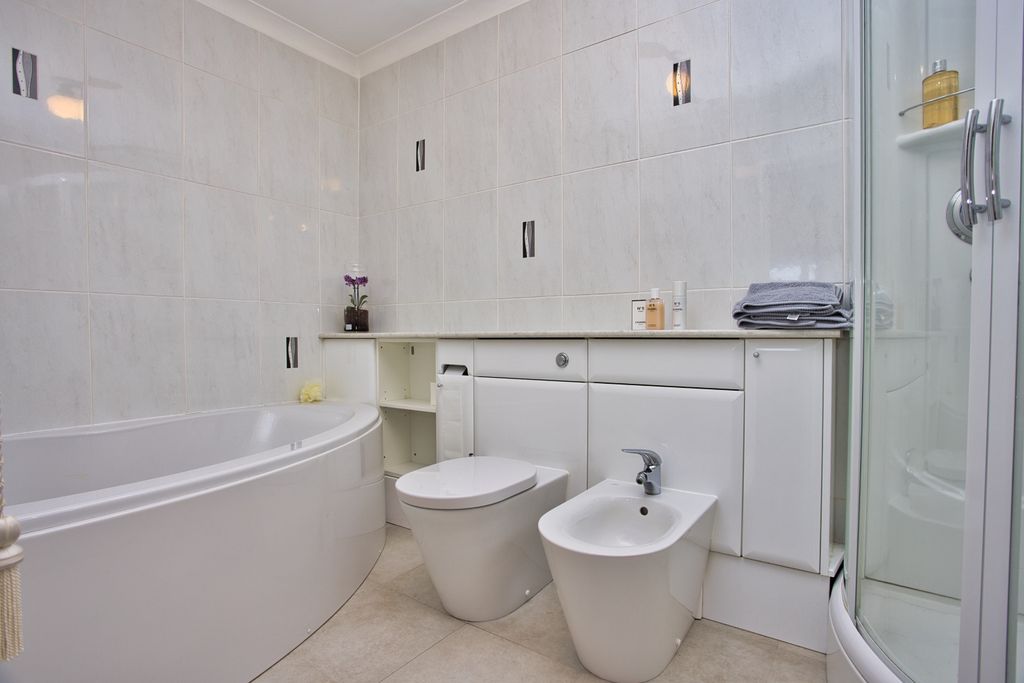 Additional image 8 of 3 bed flat for saleRanelagh Road, Deal, Kent CT14