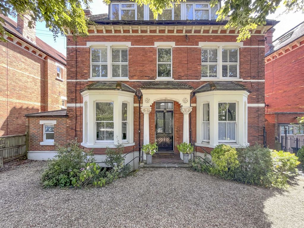 Property photo 1 of 6