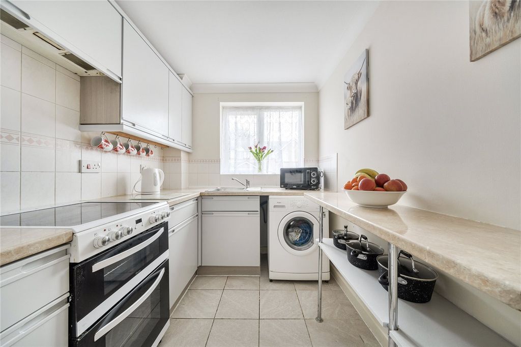 Property photo 3 of 17 Picture No. 13