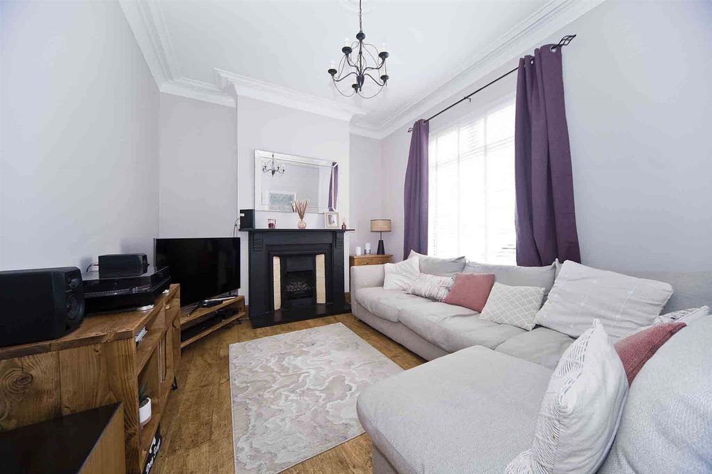 Property photo 2 of 19