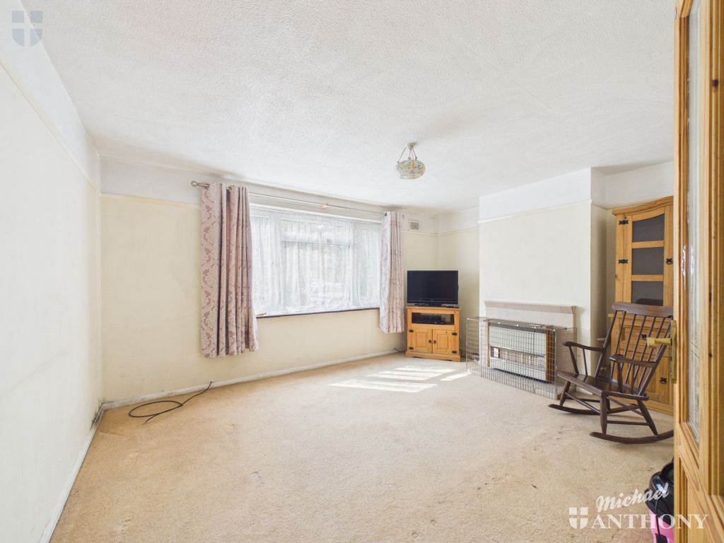 Property photo 2 of 13 Cam03218G0-Pr1108-Still008