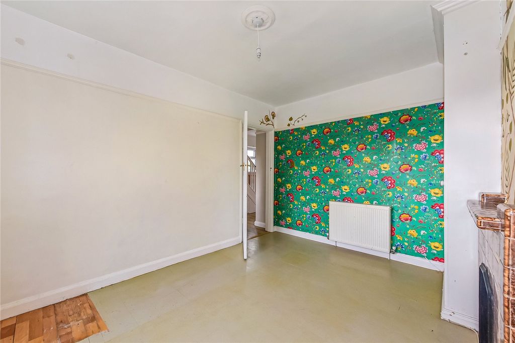 Property photo 3 of 12 Dining Room