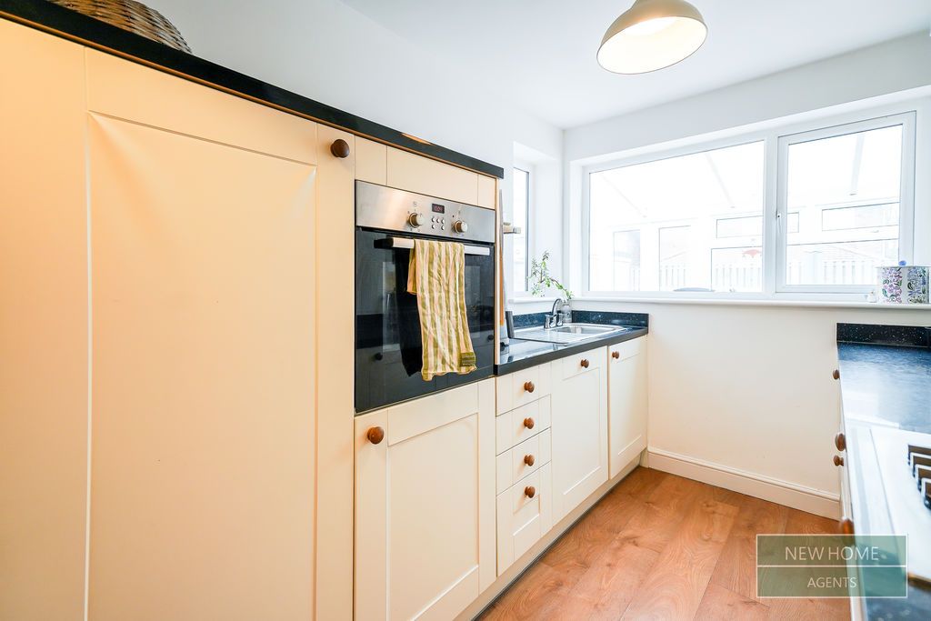 Property photo 3 of 20 Photo 16