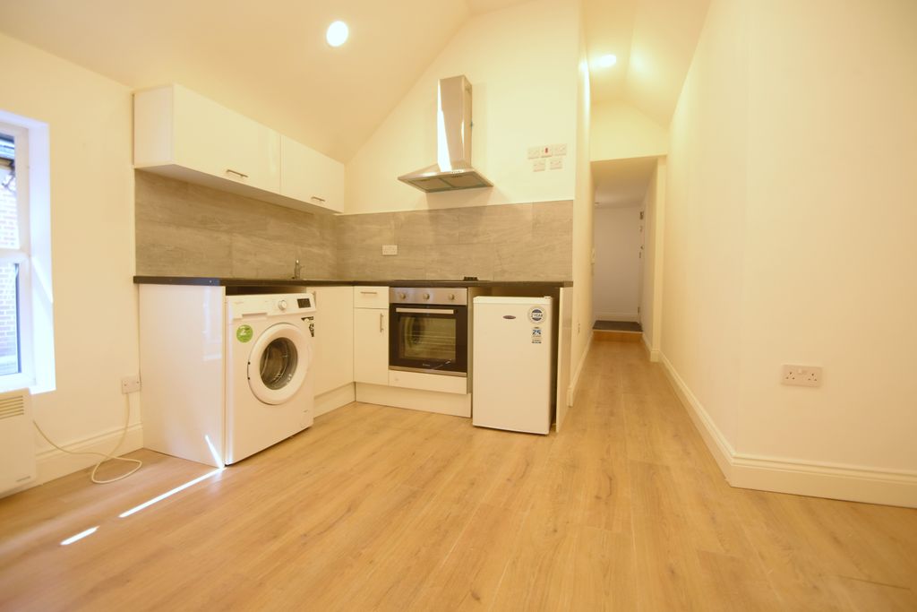 Property photo 2 of 8 1