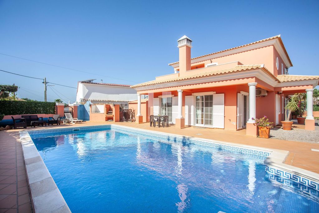 Property photo 1 of 27