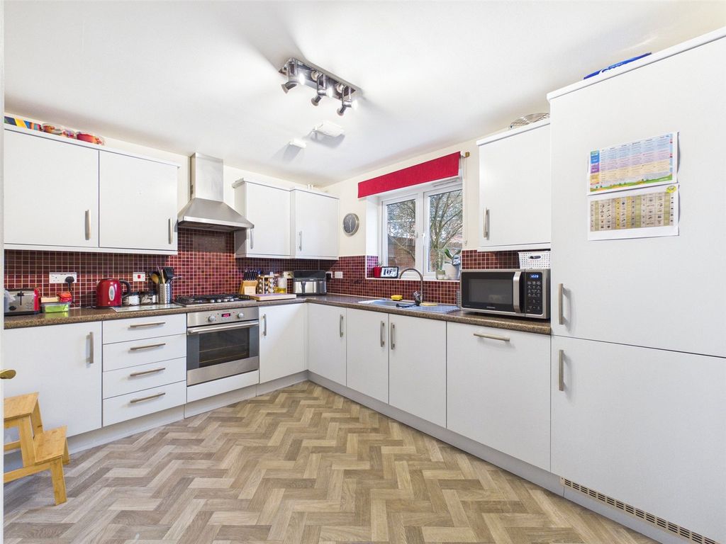 Property photo 2 of 17 Picture No. 20