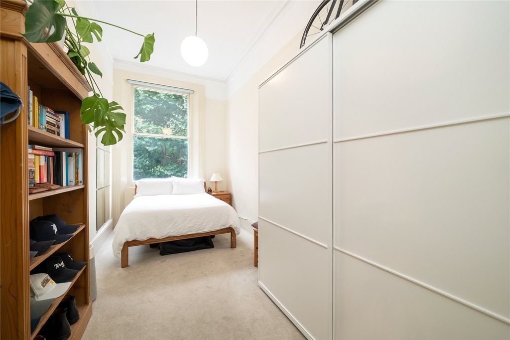 Property photo 2 of 7 Picture No. 06