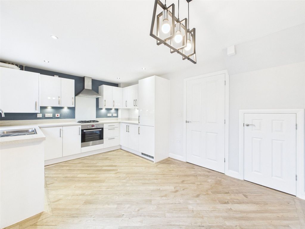 Property photo 3 of 17 Picture No. 34