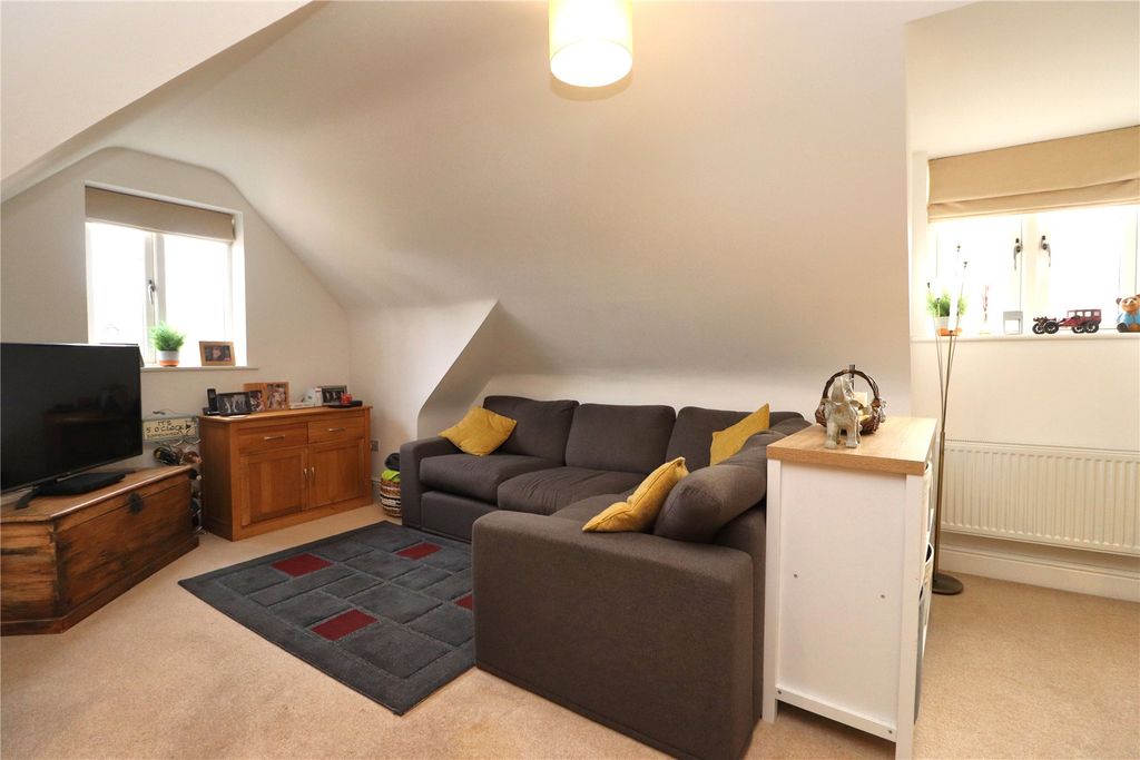 Property photo 3 of 11 Picture No. 19