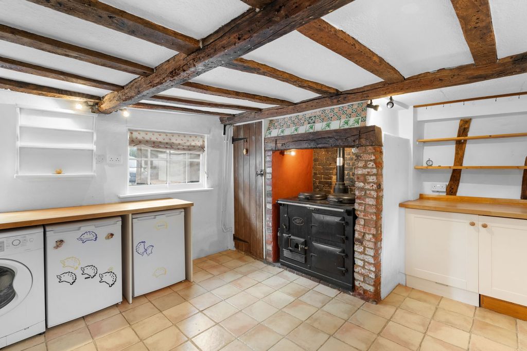 Property photo 3 of 16