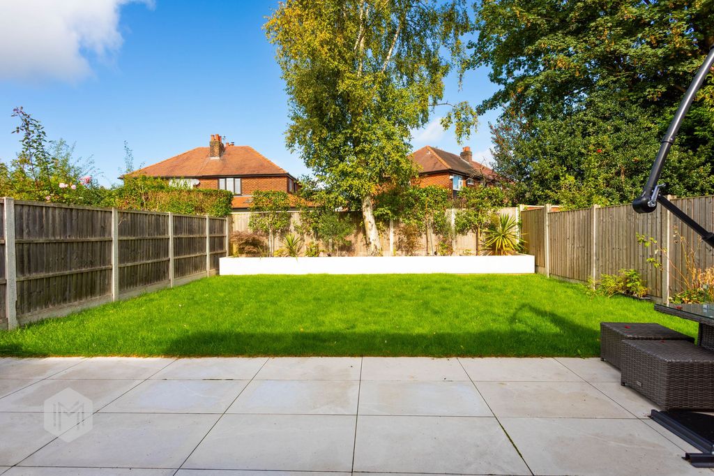 Property photo 3 of 35