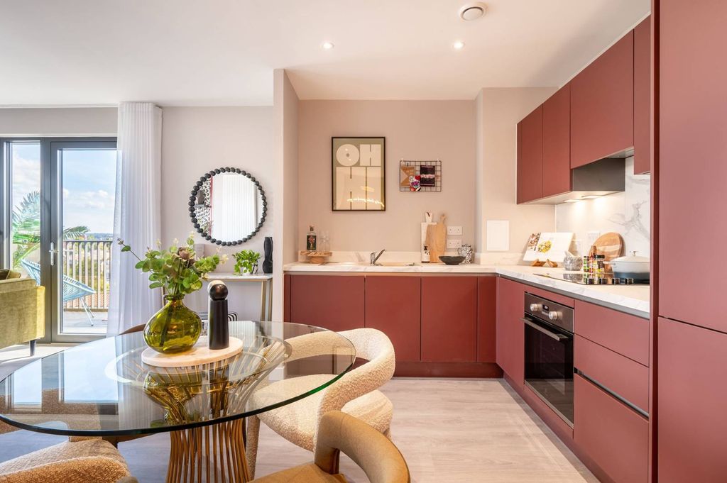 Property photo 2 of 22