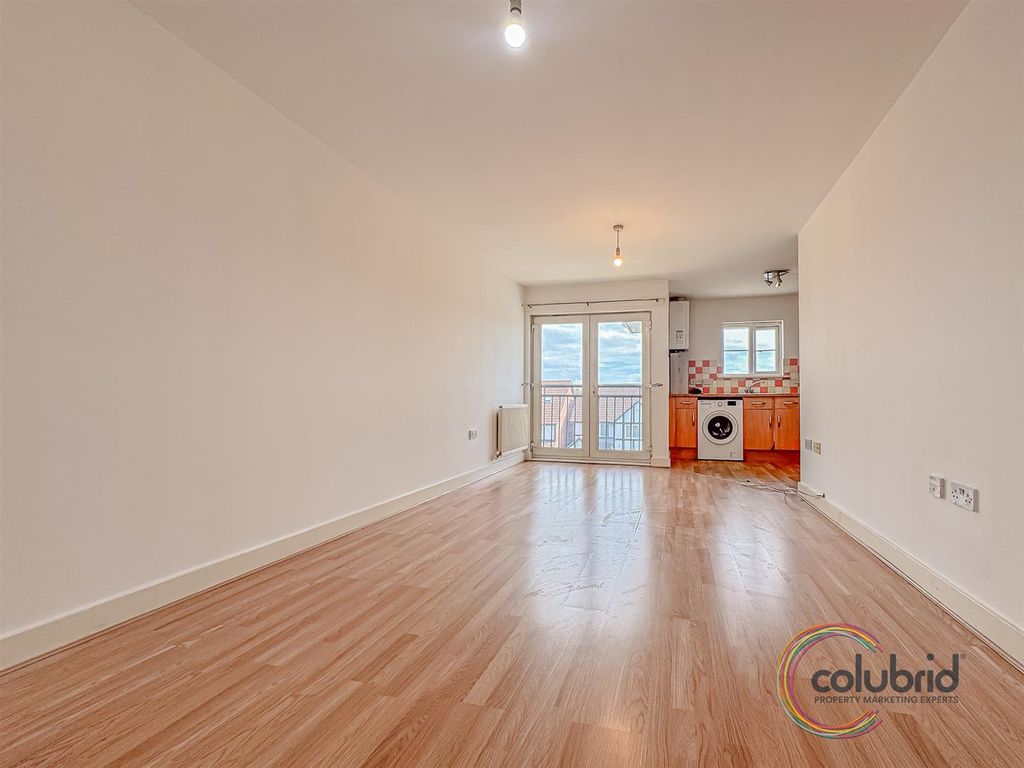 Property photo 2 of 24
