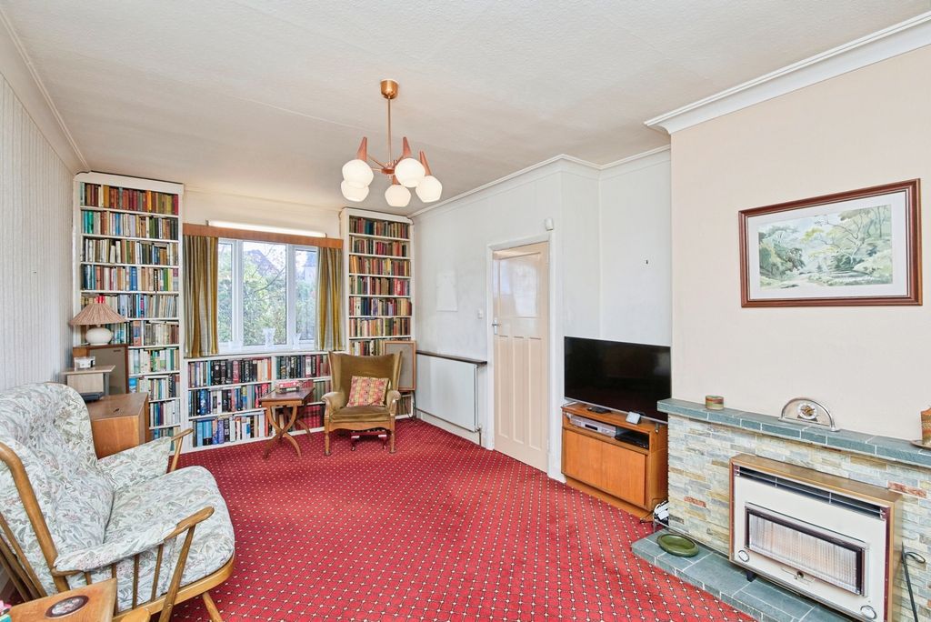 Property photo 2 of 18 Living Room