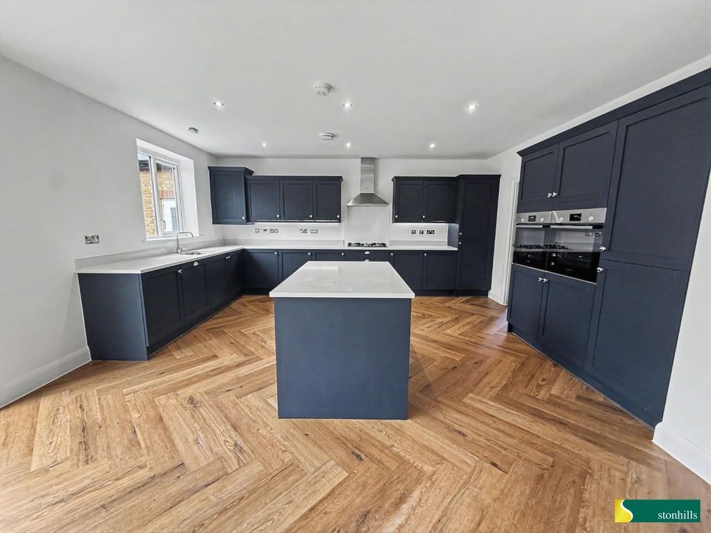Property photo 3 of 26 7.Jpg