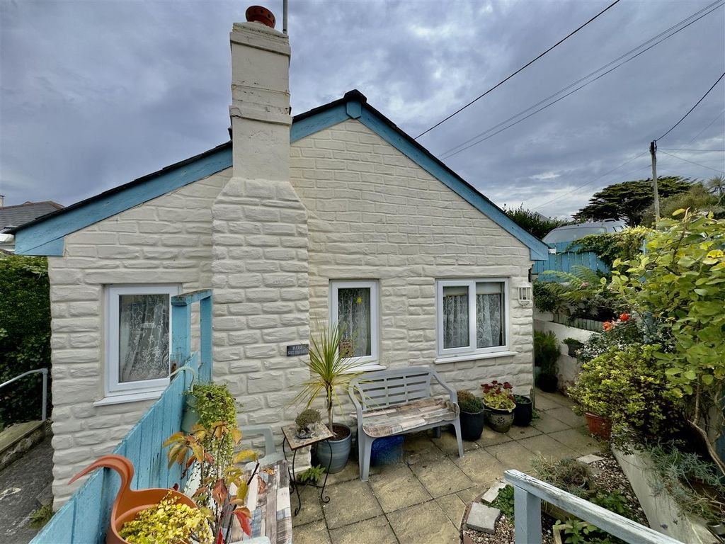 Property photo 1 of 15 Ploughman's Cottage