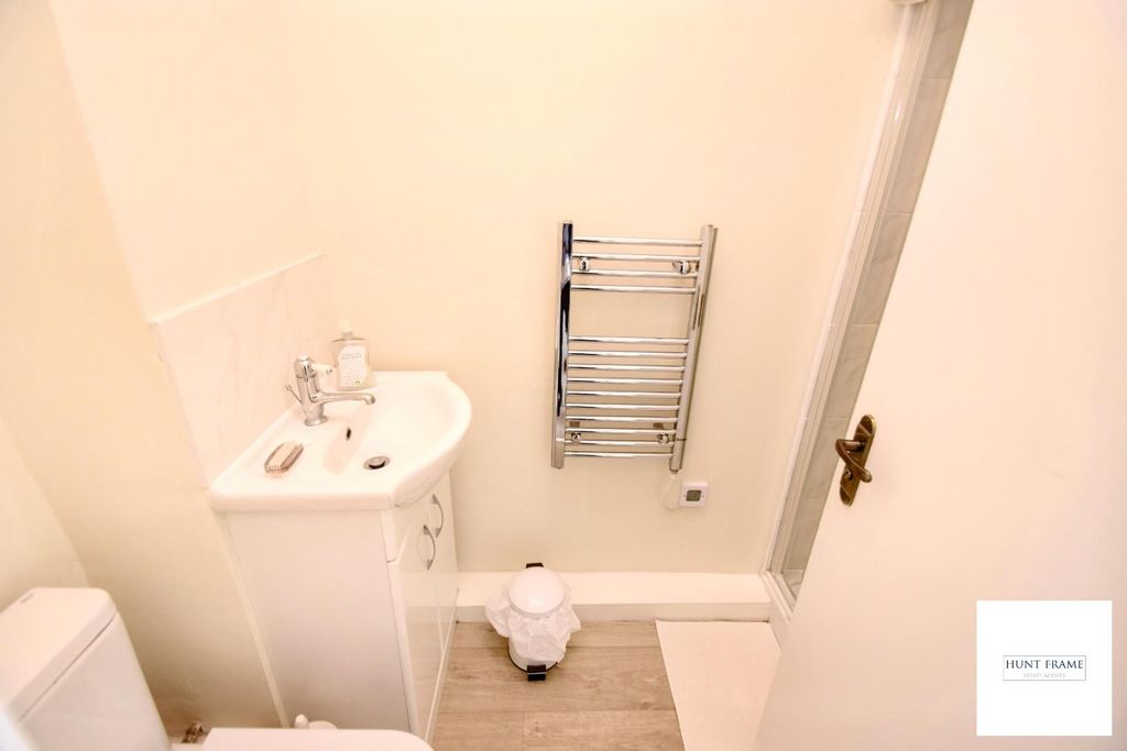 Additional image 14 of 4 bed flat for saleKing Edwards Parade, Eastbourne BN21