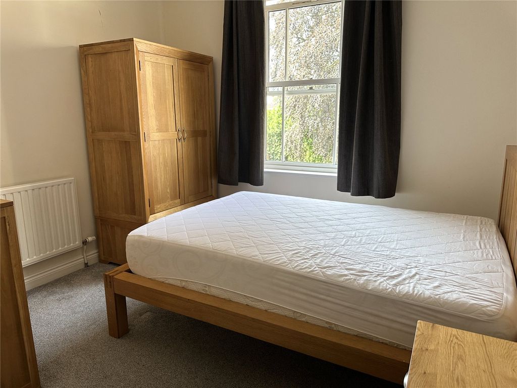 Property photo 2 of 13 Picture No. 01