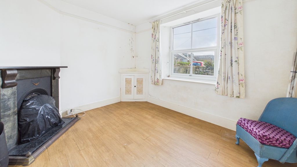 Property photo 2 of 13 Cam02926G0-Pr0361-Still005