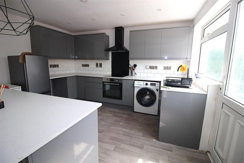 Property photo 3 of 15 Img_2966.Jpg